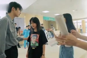 吃瓜娱乐小视频,揭秘热门吃瓜娱乐小视频背后的趣味与真相