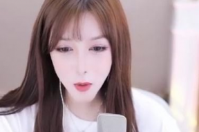 娱乐吃瓜女主播,揭秘娱乐吃瓜女主播的崛起之路